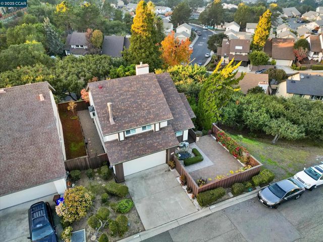 1310 Lewis Ln, Pinole, CA 94564