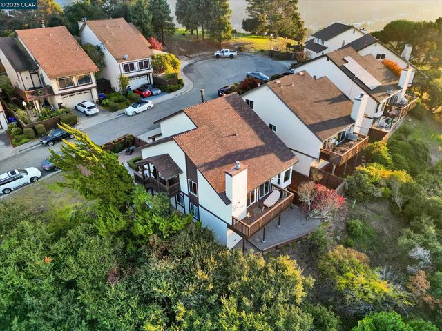 1310 Lewis Ln, Pinole, CA 94564