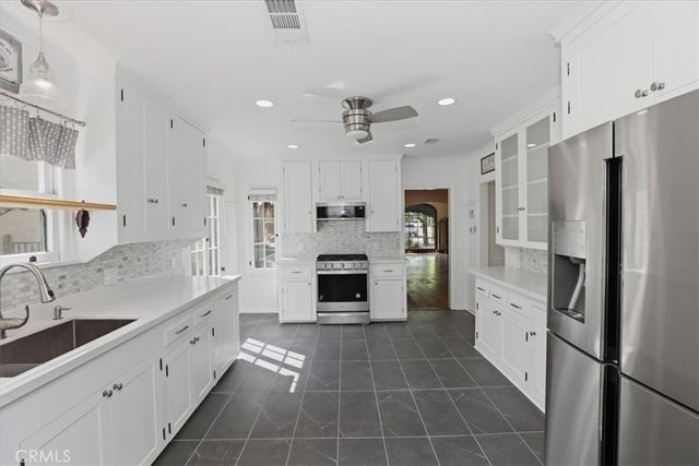 4593 Merrill, Riverside, CA 92506