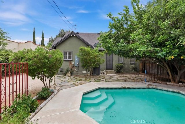 4593 Merrill, Riverside, CA 92506