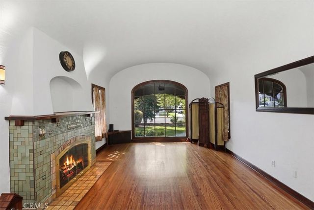 4593 Merrill, Riverside, CA 92506