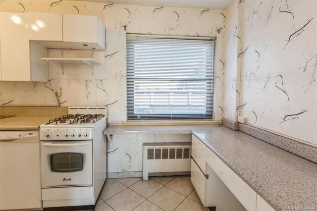 107 15th Street E-1, Garden City, NY 11530