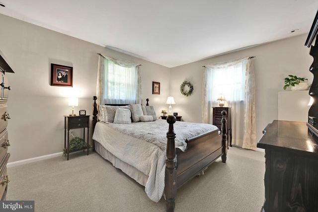 104 JULIA RD, Ephrata, PA 17522