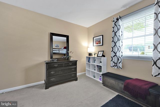 104 JULIA RD, Ephrata, PA 17522