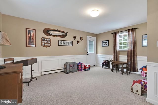 104 JULIA RD, Ephrata, PA 17522