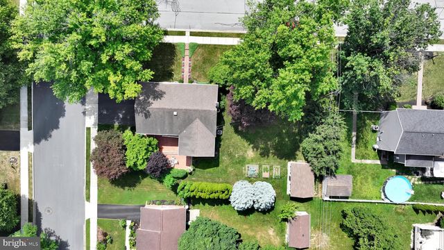 104 JULIA RD, Ephrata, PA 17522