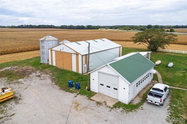 371 Frey Meadows Road, Pocahontas, IL 62275