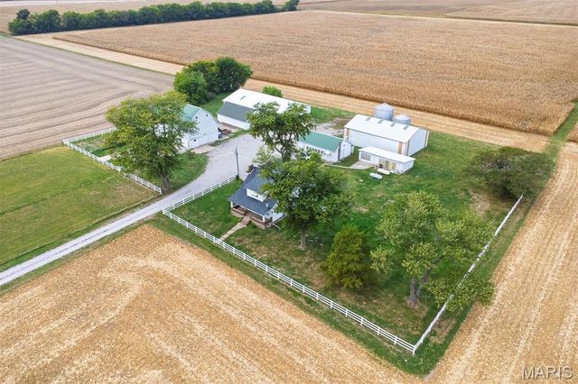 371 Frey Meadows Road, Pocahontas, IL 62275