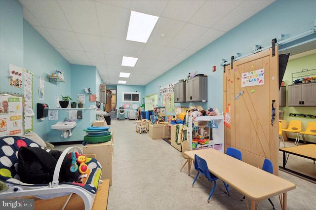 1333 S 49TH ST, Philadelphia, PA 19143