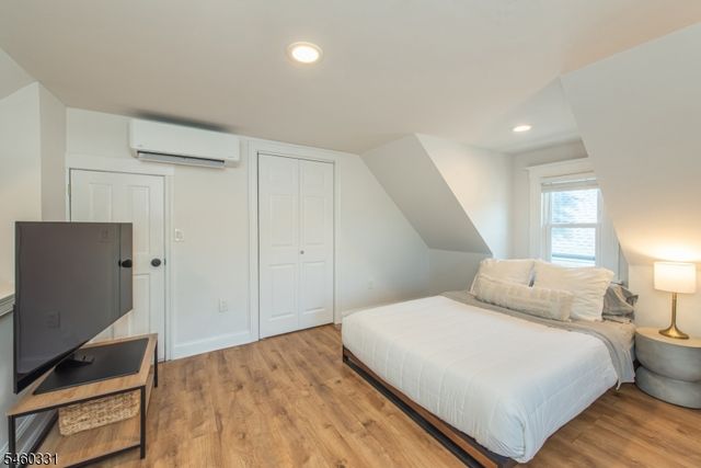 6 John St, Summit City, NJ 07901