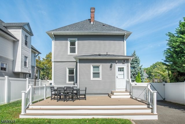6 John St, Summit City, NJ 07901