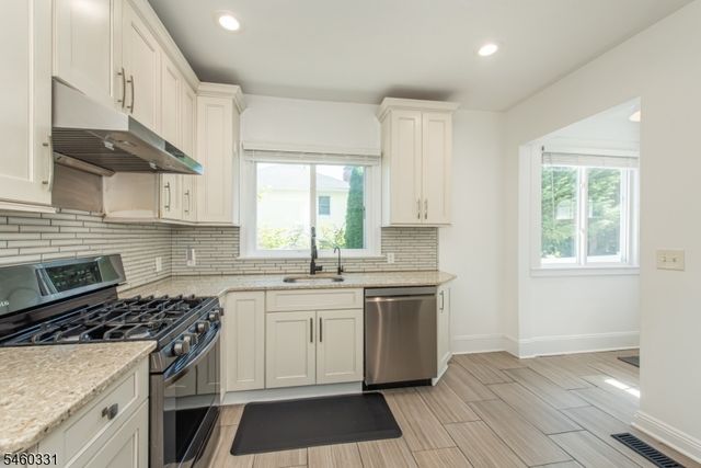 6 John St, Summit City, NJ 07901