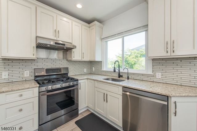 6 John St, Summit City, NJ 07901