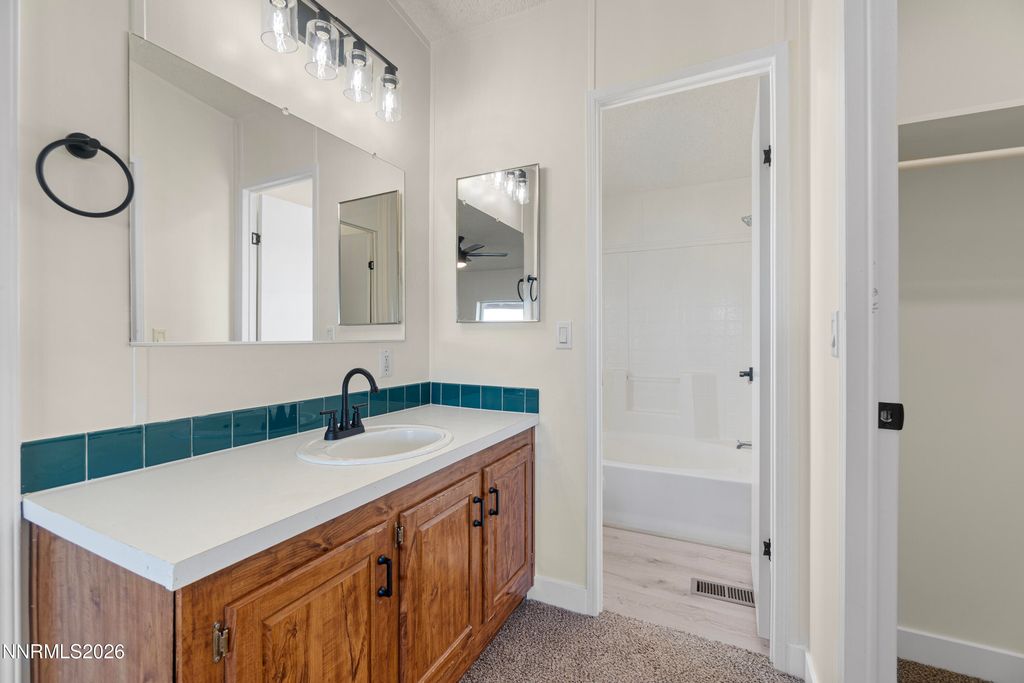 Image 18 of property listing at 3095 E Antelope Street, Silver Springs, NV 89429