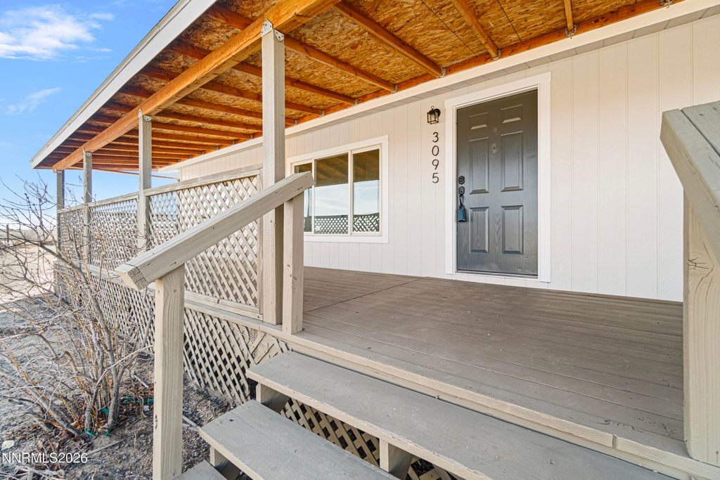 Image 8 of property listing at 3095 E Antelope Street, Silver Springs, NV 89429
