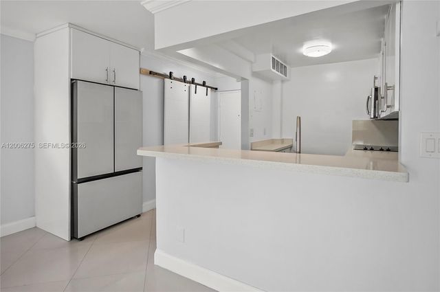 3522 NE 171st St 308, North Miami Beach, FL 33160