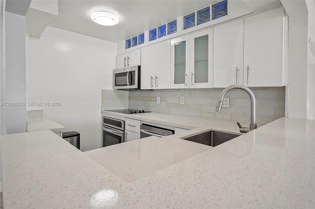 3522 NE 171st St 308, North Miami Beach, FL 33160