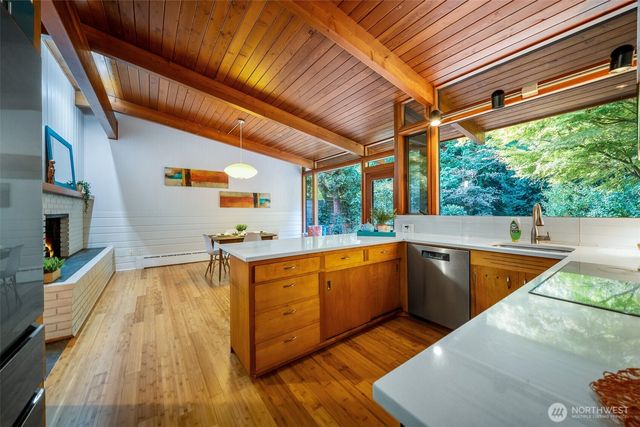 2705 Fir Street SE, Olympia, WA 98501