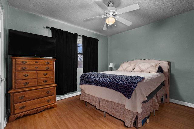 210 Kenneth Dr, Henderson, TX 75652