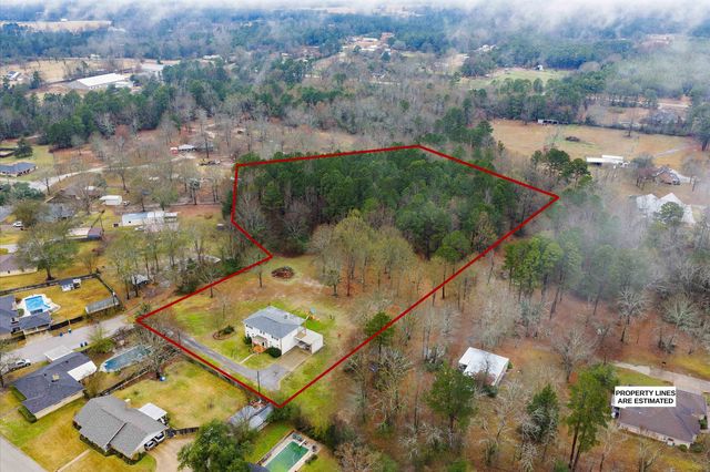 210 Kenneth Dr, Henderson, TX 75652