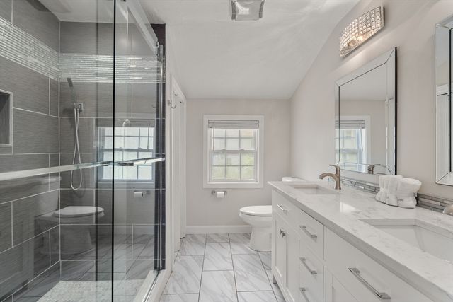 11 Arcadia Circle 23, Marlborough, MA 01752