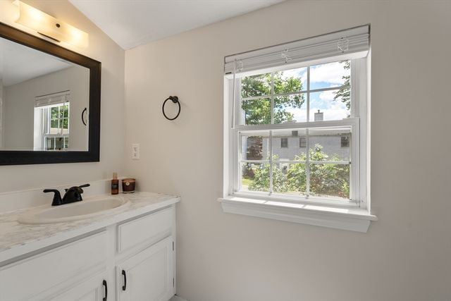 11 Arcadia Circle 23, Marlborough, MA 01752