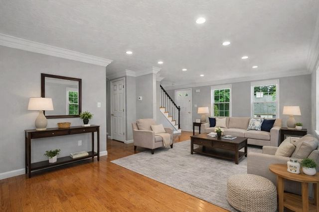 11 Arcadia Circle 23, Marlborough, MA 01752