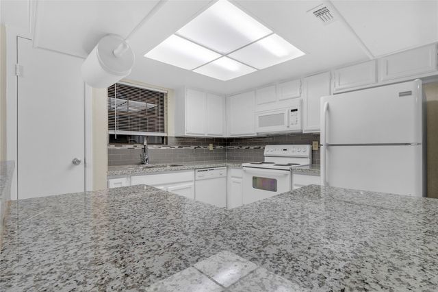 14911 Wunderlich Drive 609, Houston, TX 77069