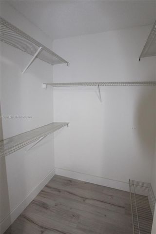 2890 N Oakland Forest Dr 204, Oakland Park, FL 33309