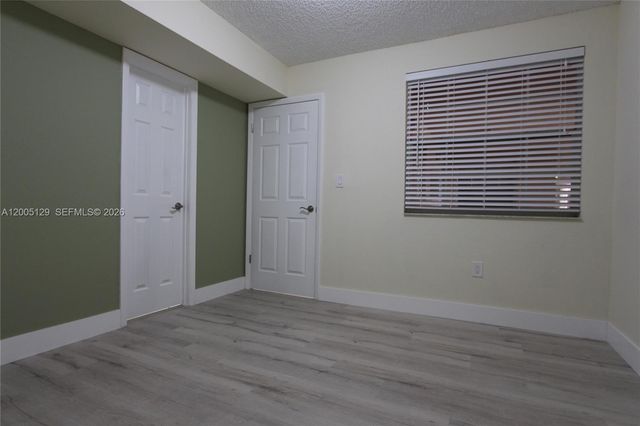 2890 N Oakland Forest Dr 204, Oakland Park, FL 33309