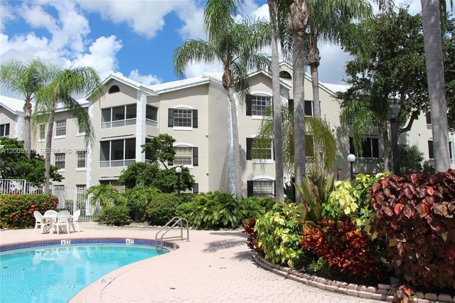 2890 N Oakland Forest Dr 204, Oakland Park, FL 33309