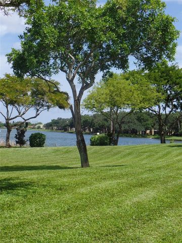 2890 N Oakland Forest Dr 204, Oakland Park, FL 33309