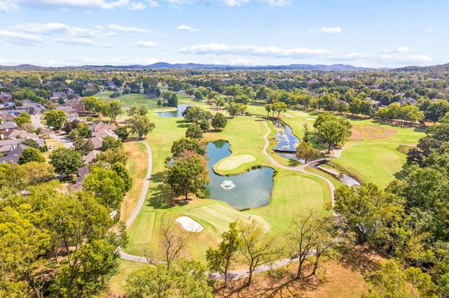 5215 Country Club Dr, Brentwood, TN 37027