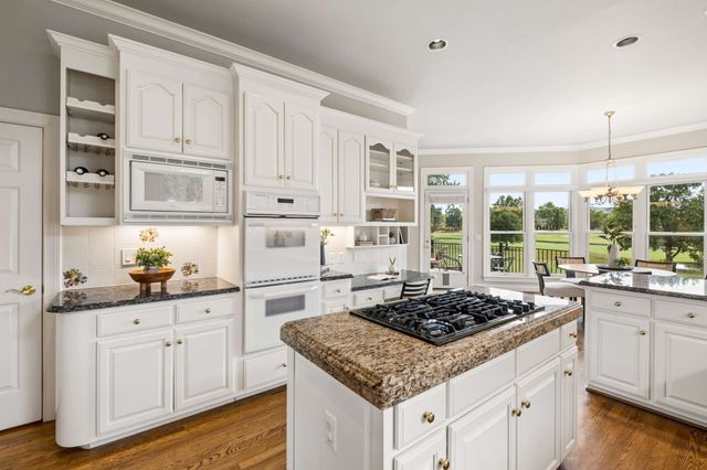 5215 Country Club Dr, Brentwood, TN 37027