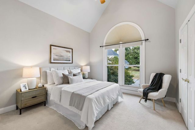 5215 Country Club Dr, Brentwood, TN 37027