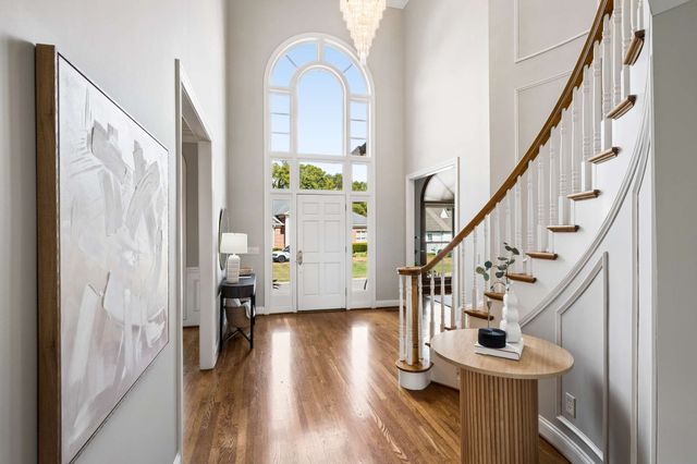 5215 Country Club Dr, Brentwood, TN 37027