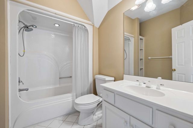 5215 Country Club Dr, Brentwood, TN 37027