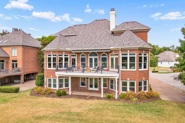 5215 Country Club Dr, Brentwood, TN 37027