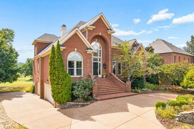 5215 Country Club Dr, Brentwood, TN 37027