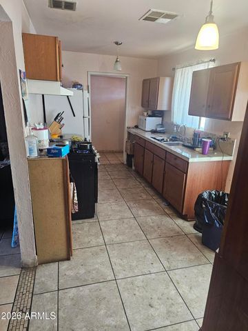 3432 W GLENROSA Avenue, Phoenix, AZ 85017