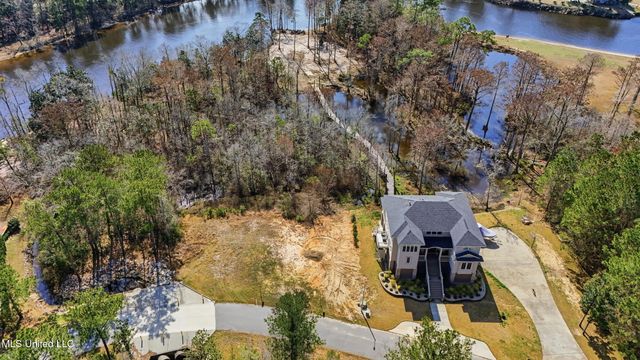 12765 Woodland Circle, D'iberville, MS 39540