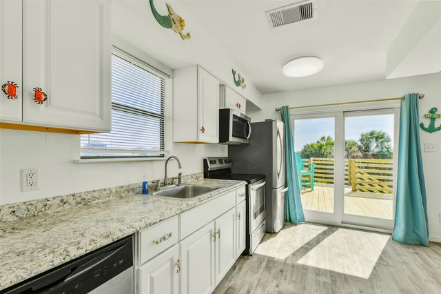 4214 Nueces Drive, Galveston, TX 77554