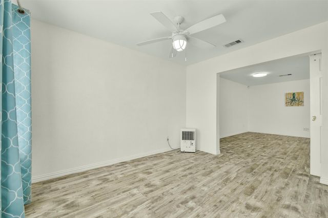 4214 Nueces Drive, Galveston, TX 77554