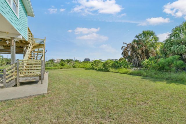 4214 Nueces Drive, Galveston, TX 77554