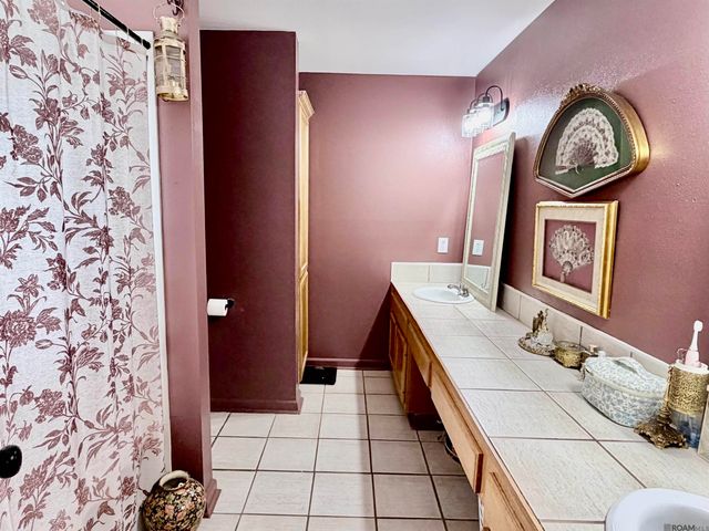 13452 Chase St, Gonzales, LA 70737