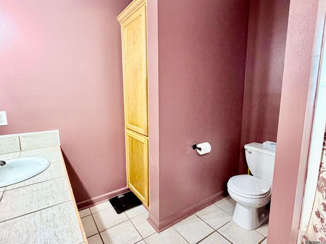 13452 Chase St, Gonzales, LA 70737