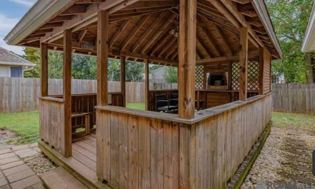 13452 Chase St, Gonzales, LA 70737