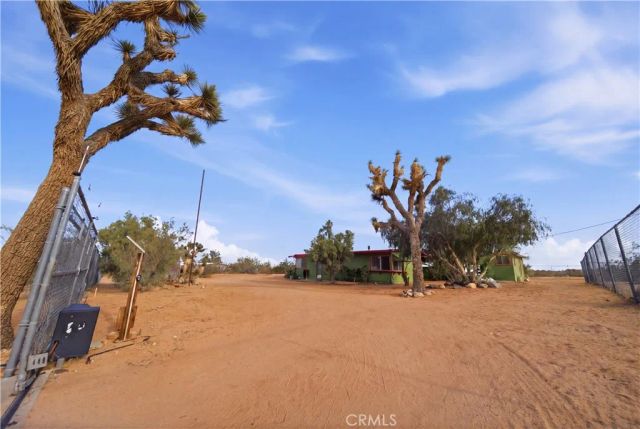 60153 Stearman, Landers, CA 92285