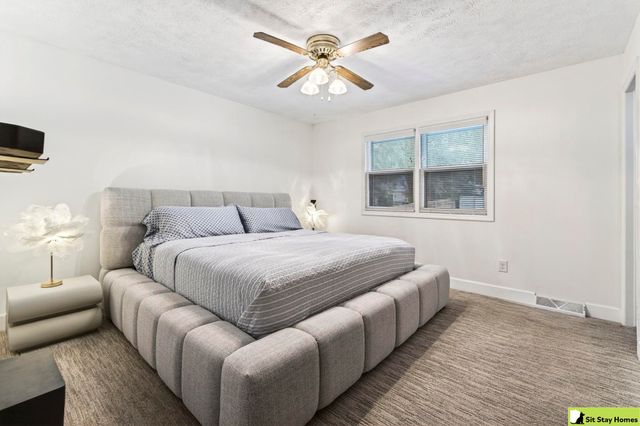 5210 Pine Street, Omaha, NE 68106