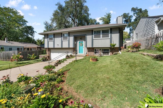 5210 Pine Street, Omaha, NE 68106